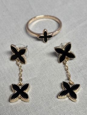 Simons Gold Coloured and Black Enamel Ring & Earring Set